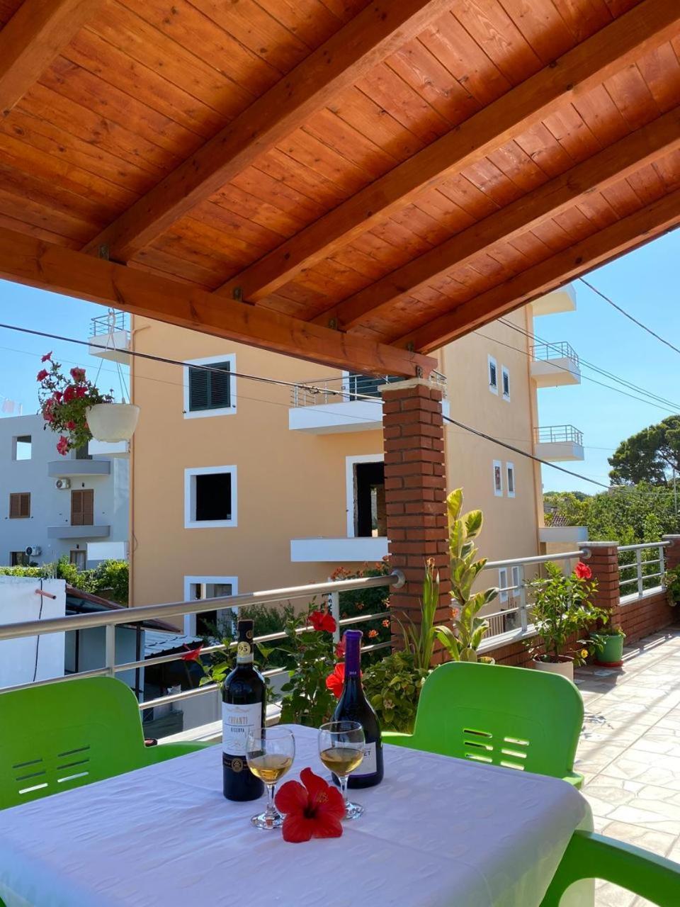 Arlind'S Apartaments Vlore Exterior photo